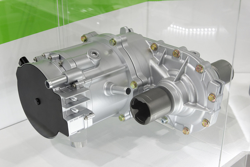 48V 電動リアアクスル・ライト。最大出力19kWで、軽量車に対応する