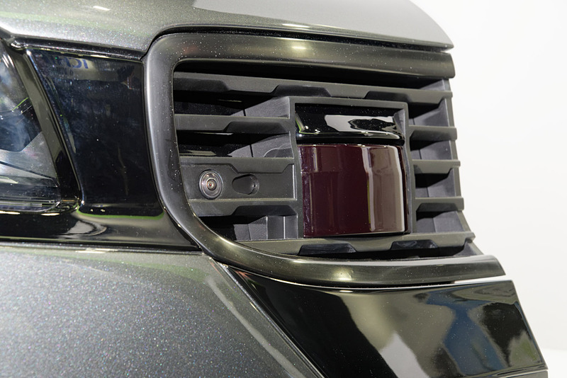 レーダースキャナーの上にも同様のクリーニング用モジュールが内蔵