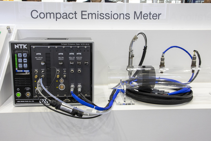 コンパクトマルチガス計測器の「NCEM-8016」