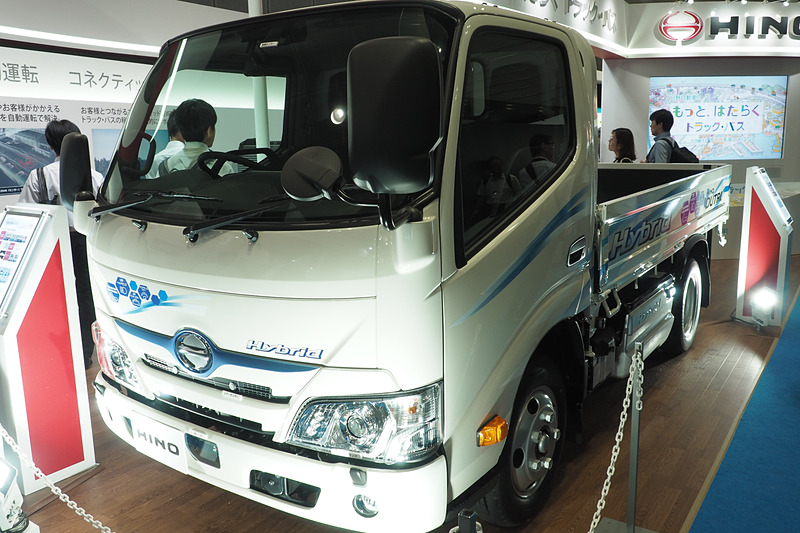 小型トラックの「デュトロ」