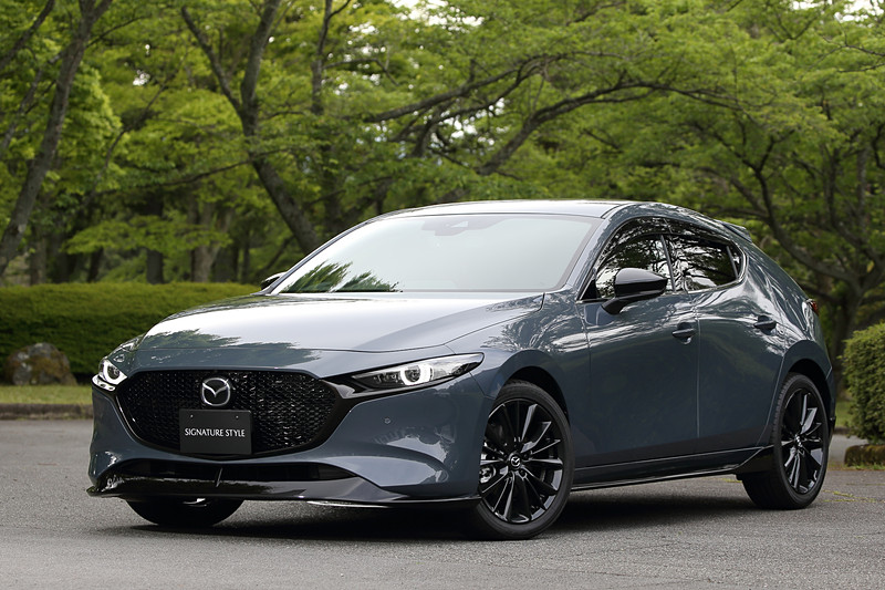 MAZDA3のカスタマイズコンプリートパッケージ「SIGNATURE STYLE」