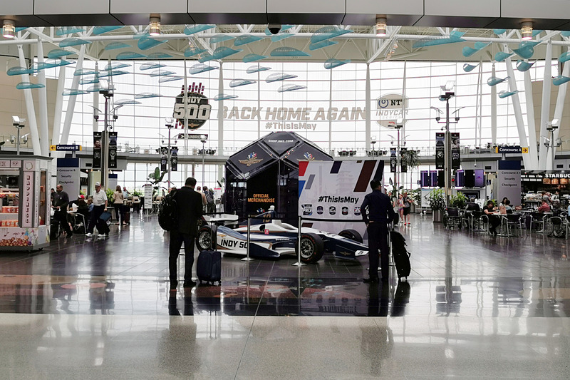 インディアナポリス空港はインディ500歓迎モードに