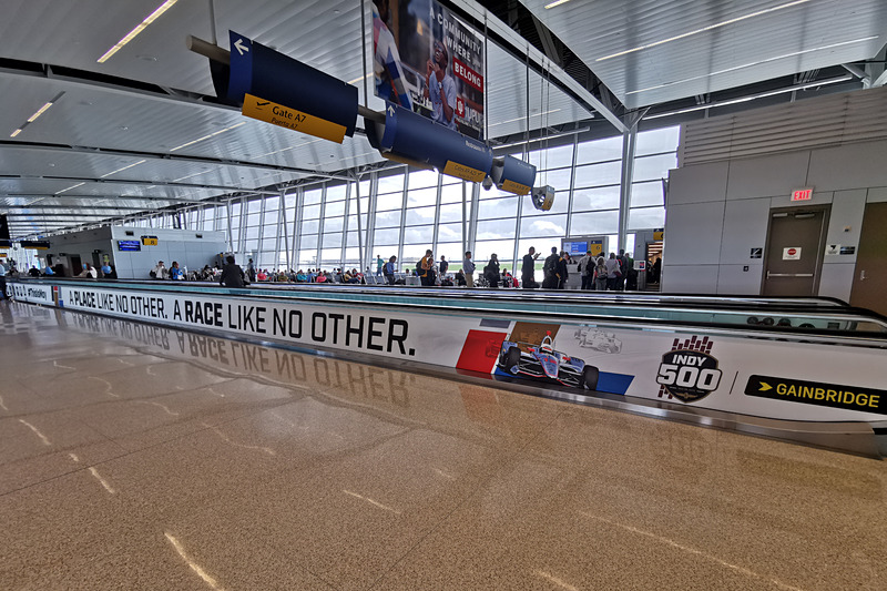 インディアナポリス空港はインディ500歓迎モードに