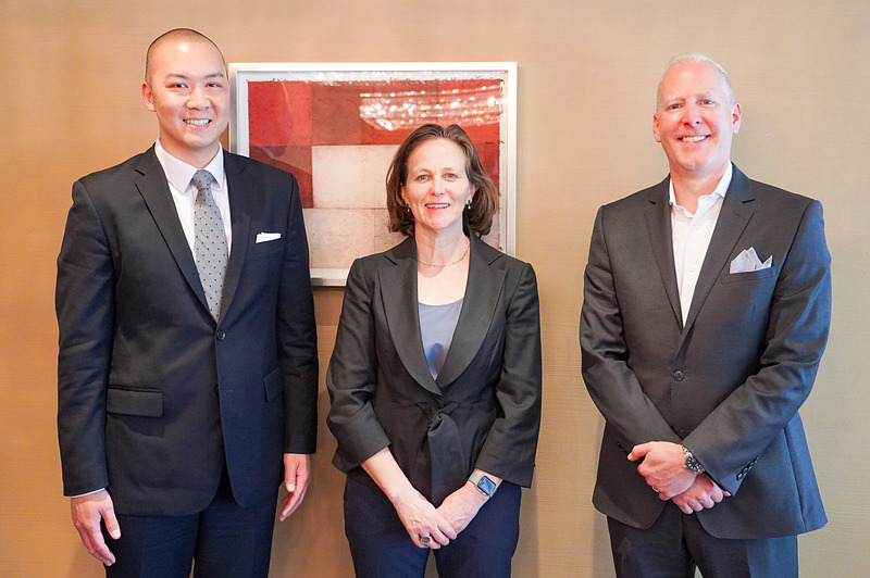 左からCTA 国際セールス部門担当 バイスプレジデント ブライアン・ムーン氏、CTA グローバルイベントコミュニケーション担当 シニアディレクター ジェイミー・カプラン氏、CTA リサーチ担当 バイスプレジデント スティーブ・コーニグ氏