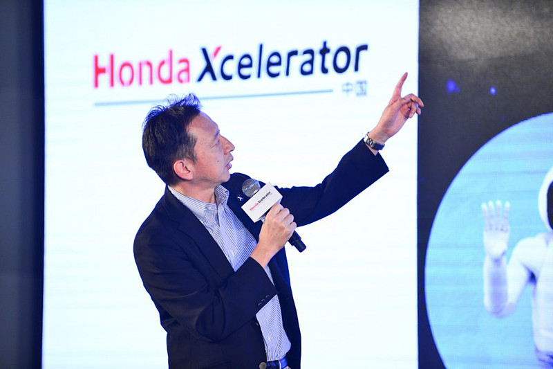 ホンダはHonda Xceleratorの取り組みをプレスカンファレンスで説明