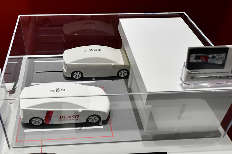 デンソーらしく作り込まれたデモ模型。動きを見ているだけでも楽しい