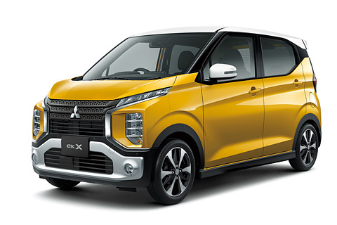 三菱自動車、竹内涼真さんのラッピングカーも登場する新型「eKクロス