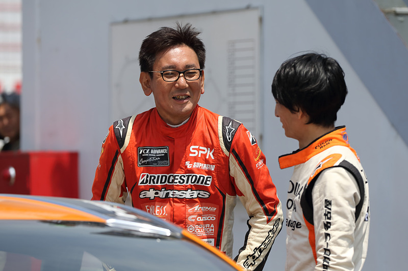 トヨタカローラ名古屋レーシングチームの岩本佳之選手と。お互いに無傷で戦えてよかったです！
