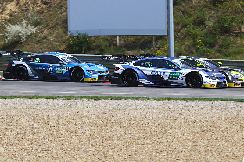 ジョエル・エリクソン（No.47）、ピエトロ・フィッツパルディ（No.21）、フィリップ・エング（No.25）の中盤の7位争い