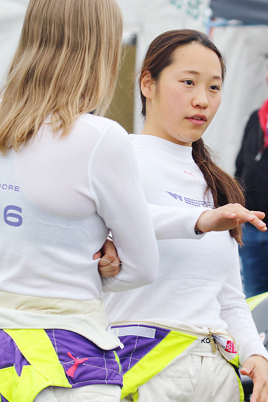 日本人ドライバーの小山美姫