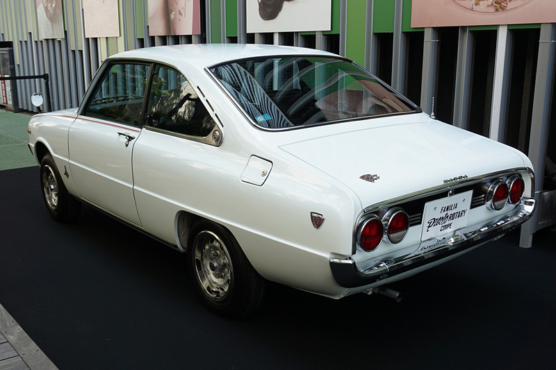 MAZDA3の系譜となる「ファミリア プレストロータリークーペ」や「ファミリア」もこの発表会のために広島から運ばれた