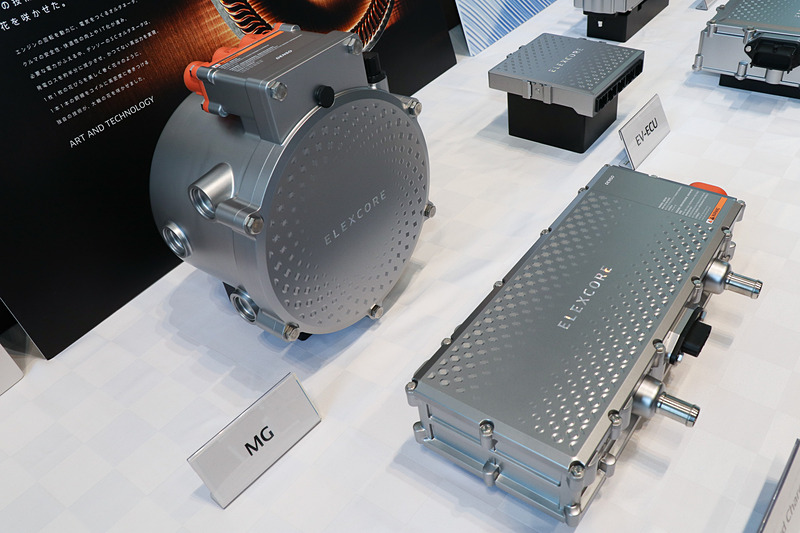 車両電動化領域の展示品