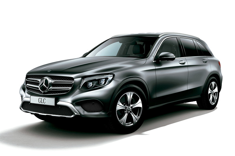 通常はGLC 220 d 4MATIC スポーツに設定のない「セレナイトグレーマグノ」（25万円高）も選択可能