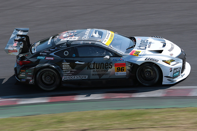 GT300の予選2位は、96号車 K-tunes RC F GT3（新田守男/阪口晴南組、BS）