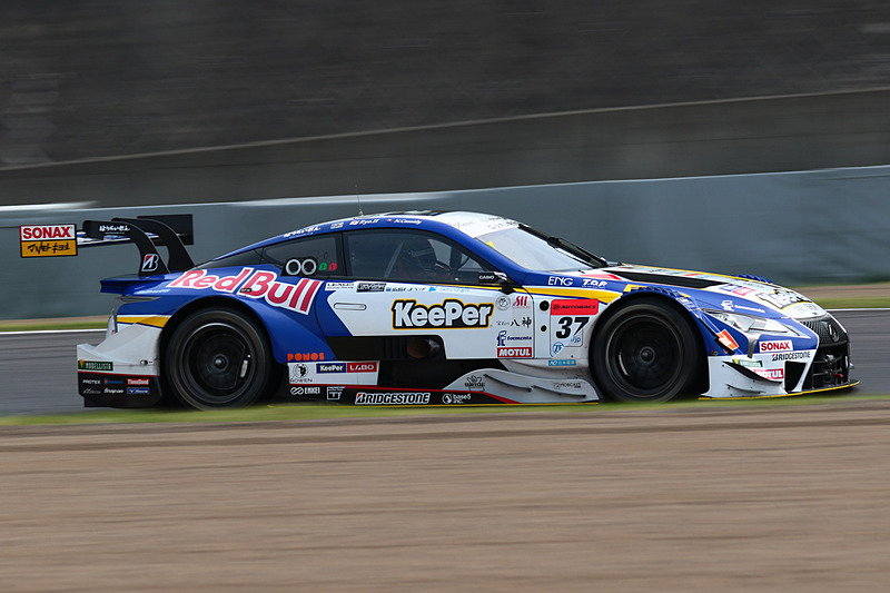 2位は、37号車 KeePer TOM'S LC500（平川亮/ニック・キャシディ組、BS）