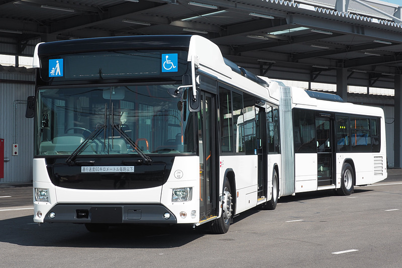 ハイブリッド連節バス