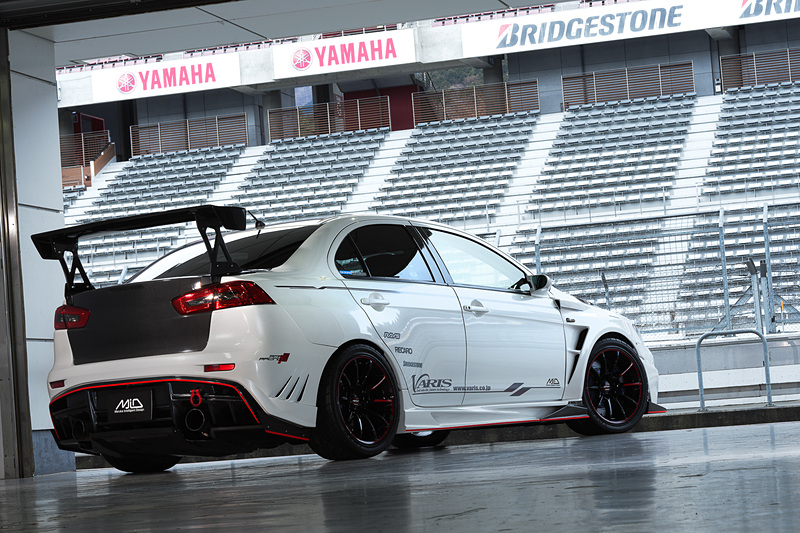 ハイパワースポーツ車を想定した「RMP RACING R25」