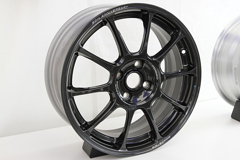 マツダ、ロードスター軽井沢ミーティングで30周年記念用品の発売を予告