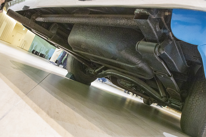 リアサスペンションはド・ディオン式