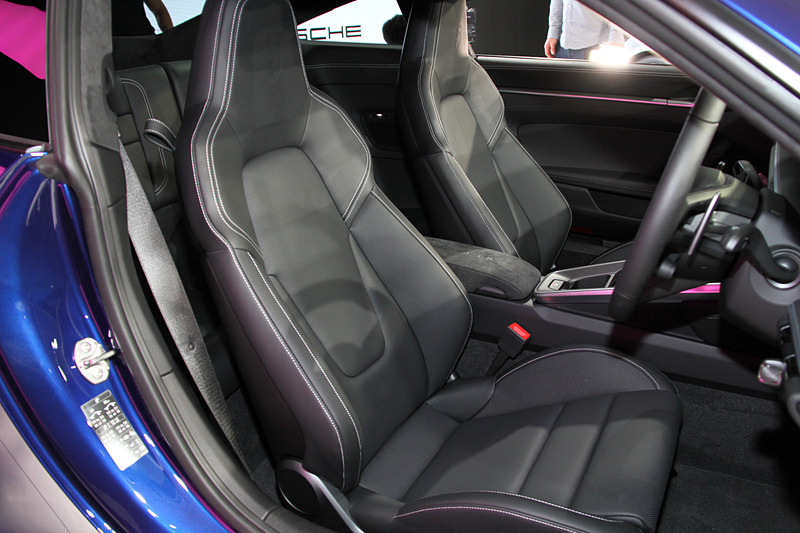 911 カレラ 4Sのインテリア
