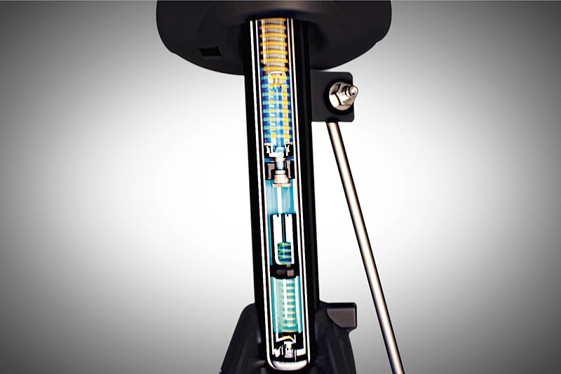 伝説の“ハイドロニューマチック”を現代的解釈したPHC（Progressive Hydraulic Cushions：プログレッシブ・ハイドローリック・クッション）は、通常のダンパーにセカンダリーダンパーが追加された構造の純メカニカルなシステム