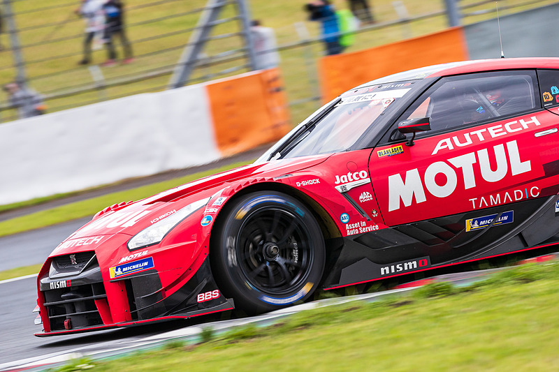 昨シーズン途中でタイヤの方向性を変更