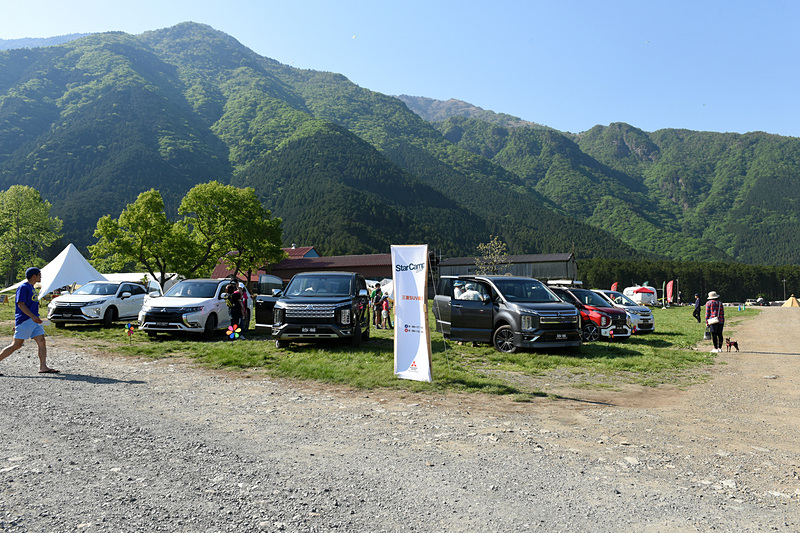 三菱自動車のSUVを自由に触れることができた「三菱SUV展示」