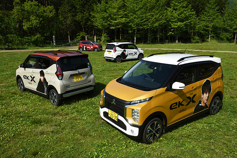 全国キャラバン用に竹内涼真さんの写真でラッピングされたeKクロス