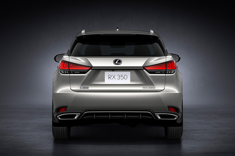 「RX350」（海外モデル・“F SPORT”仕様）