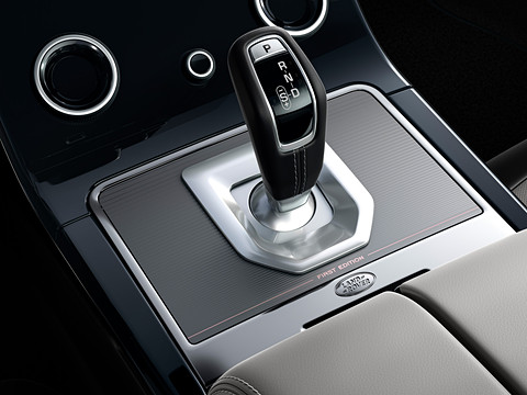 ランドローバー、「レンジローバー イヴォーク」FMC。ブランド初のMHEV