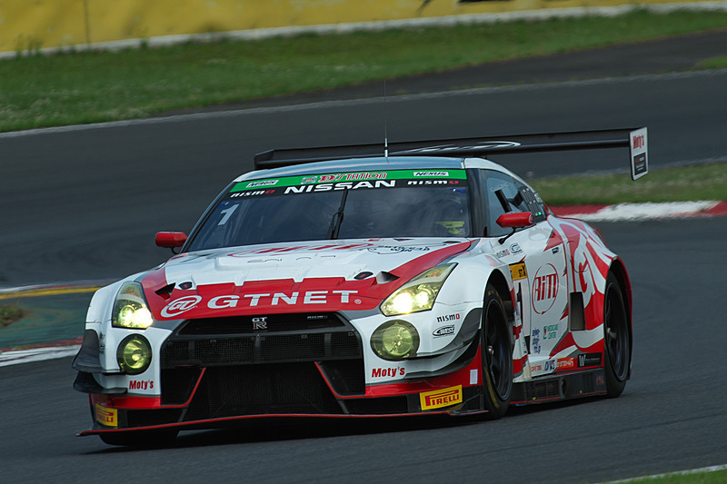 1号車「GTNET GT3 GT-R」
