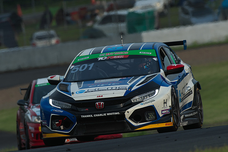ST-TCRクラストップの501号車「KCMG Annika CIVIC TCR」