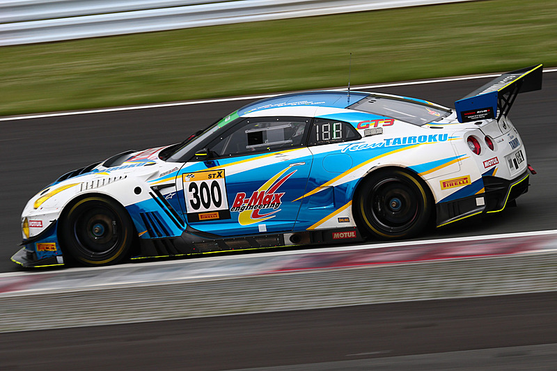 3位の300号車「TAIROKU RACING GT-R GT3」