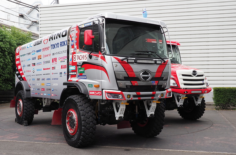 日野レンジャー（HINO500シリーズ）は2018年のダカールラリー参戦車両がベース