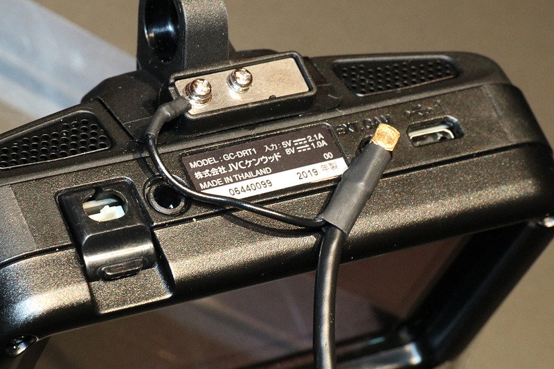 JVCケンウッド製の外向きカメラ。型番は「GC-DRT1」となっている