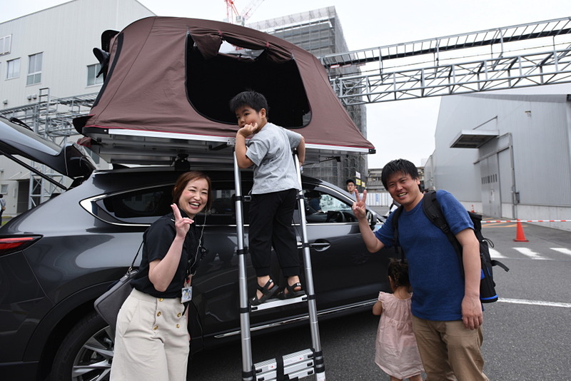 参考出品されていた「CX-8」用のカールーフテント