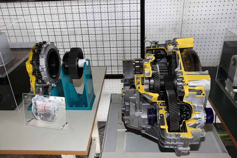 サプライヤーは計15社ほどが出展していて、自社のアピールとともに分かりやすく製品の技術力を紹介していた