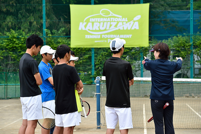 中級の参加者へも岡川恵美子選手からアドバイス