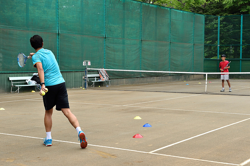 上級はマンツーマンで指導。宮武魁選手が参加した
