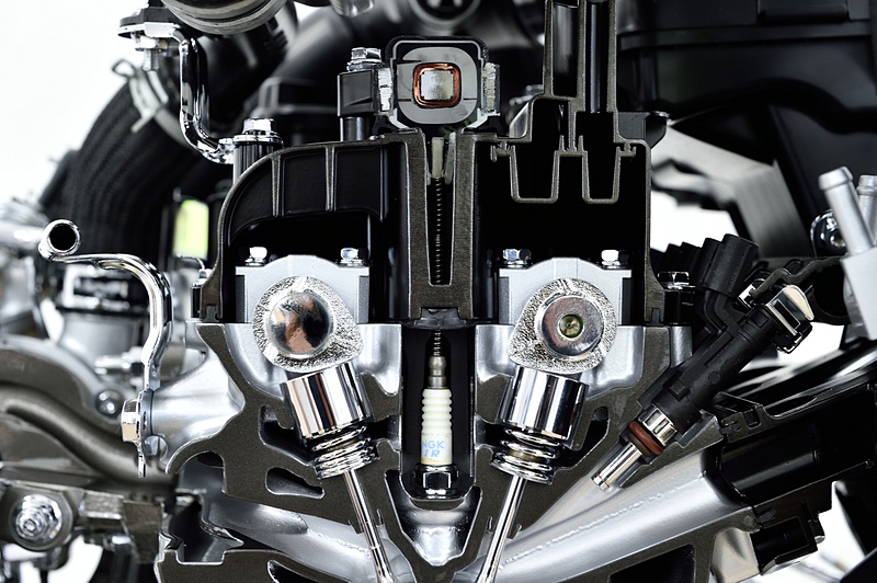 エンジンの細部