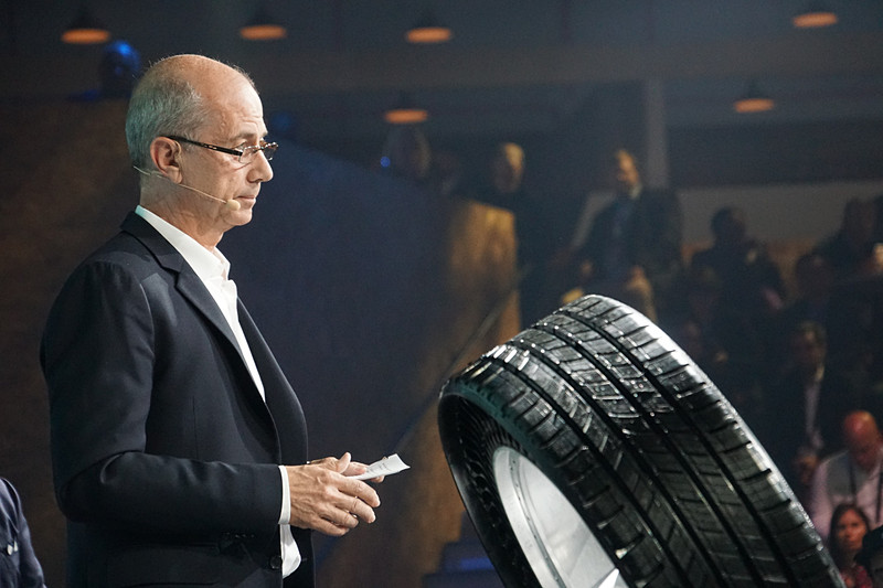 Movin'Onの会場で行なわれたプレゼンテーションに登壇したヴィネス氏