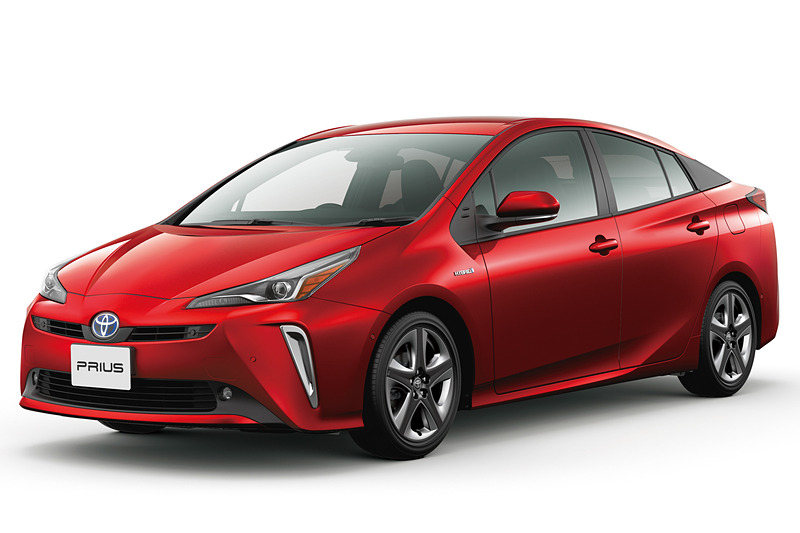 2018年12月にマイナーチェンジした「プリウス」が先月に引き続き1位