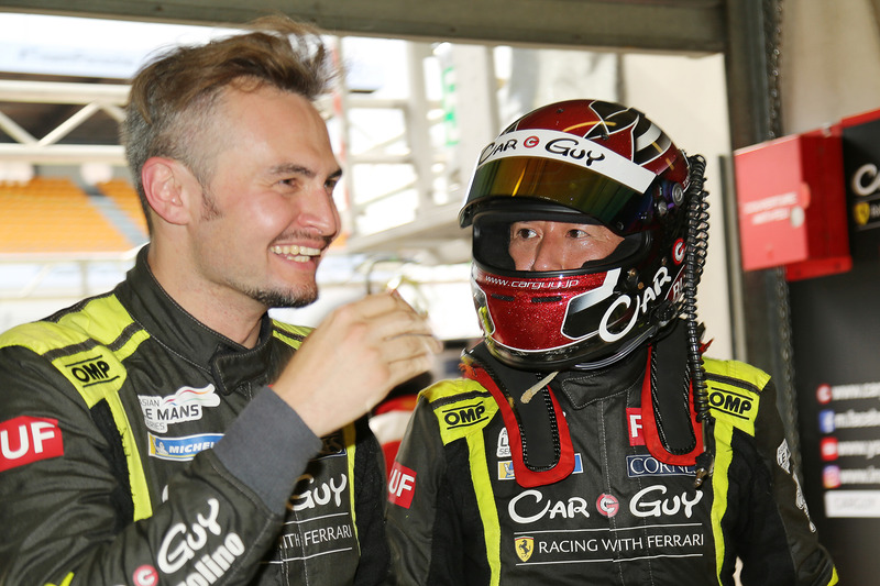 CARGUY Racingの木村武史選手とケイ・コッツォリーノ選手