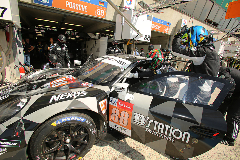 DEMPSEY-PROTON RACINGから88号車 ポルシェ 911 RSR