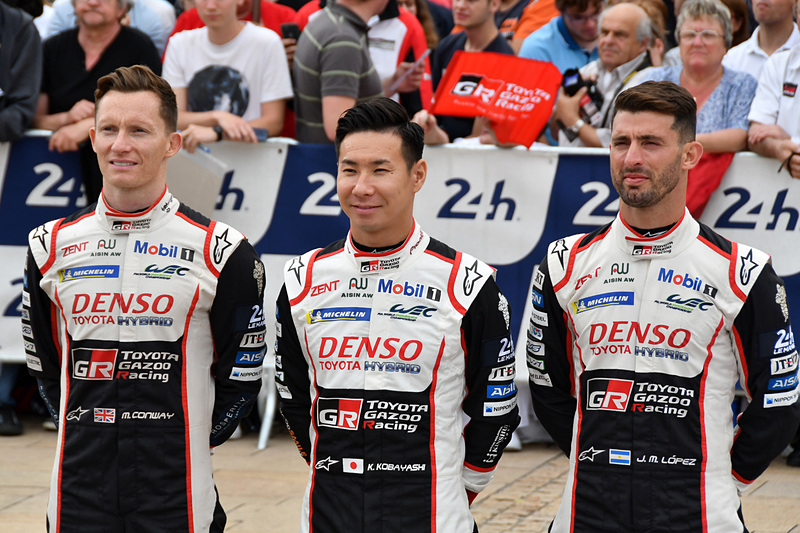 トヨタ TS050 HYBRID（LM P1）は7号車に小林可夢偉/マイク・コンウェイ/ホセ・マリア・ロペス組が、8号車に中嶋一貴/フェルナンド・アロンソ/セバスチャン・ブエミ組が乗る