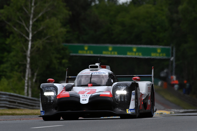 16時から4時間のフリープラクティスが行なわれた。その後、日が沈んだ22時から予選1回目を実施