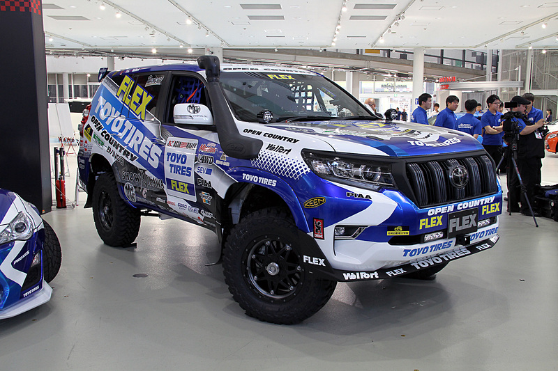 FLEX SHOW AIKAWA Racing with TOYO TIRESが使用する2019年のアジアンラリー参戦車「TOYOTA LANDCRUISER 150 PRADO Rally spec」