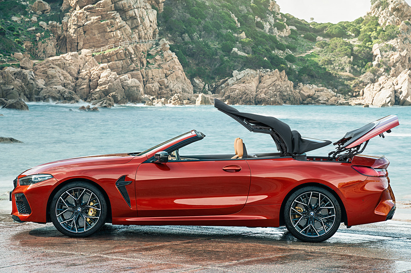 ソフトトップは15秒で開閉可能