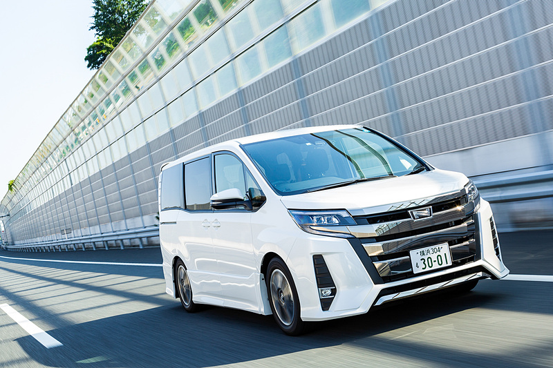 彩速ナビを中心にHD対応製品で組み合わせたデモカーでドライブ。その使い勝手は？