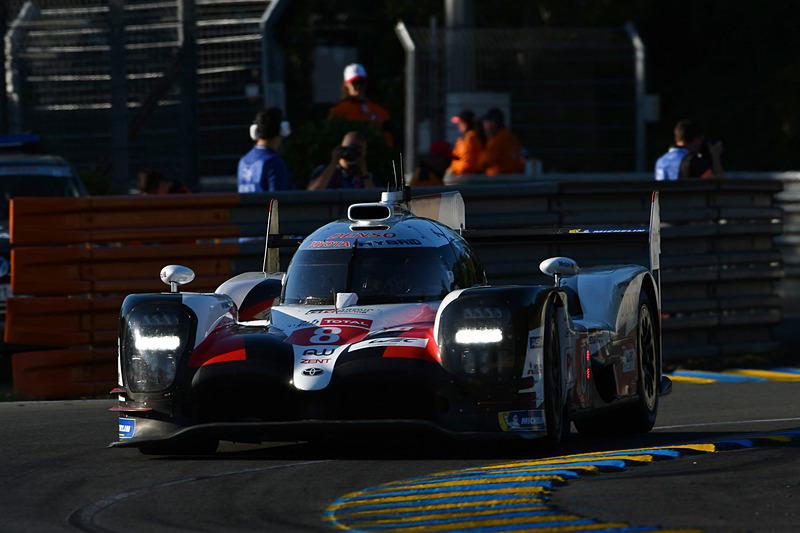 8号車 Toyota TS050 HYBRID（セバスチャン・ブエミ/中嶋一貴/フェルナンド・アロンソ組）